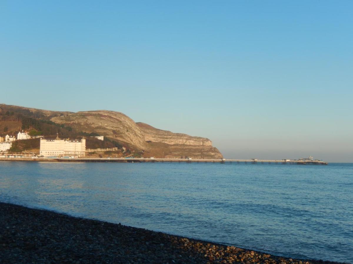 The Oasis Hotel Llandudno Bagian luar foto
