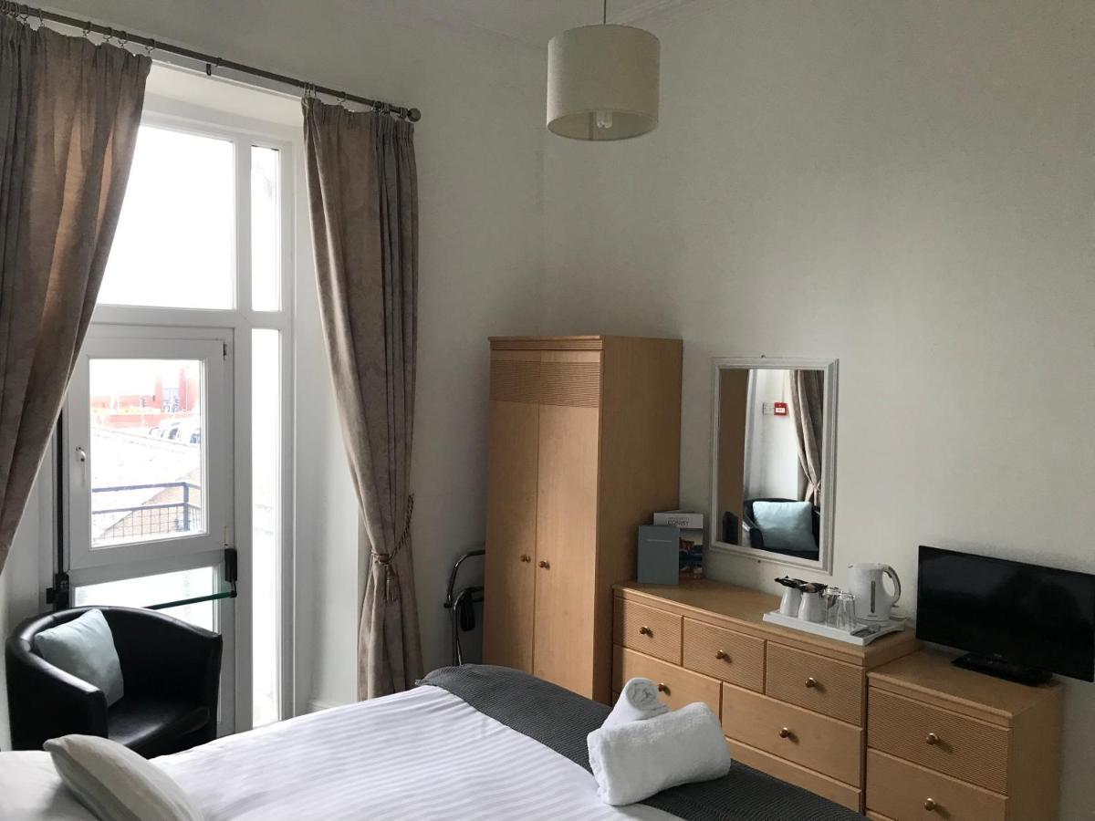 The Oasis Hotel Llandudno Bagian luar foto