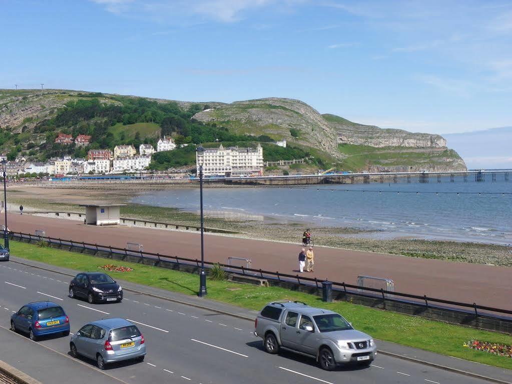 The Oasis Hotel Llandudno Bagian luar foto